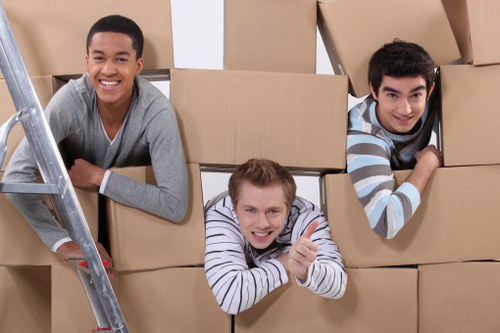Neighborhood areas in Cobham served by large item collection